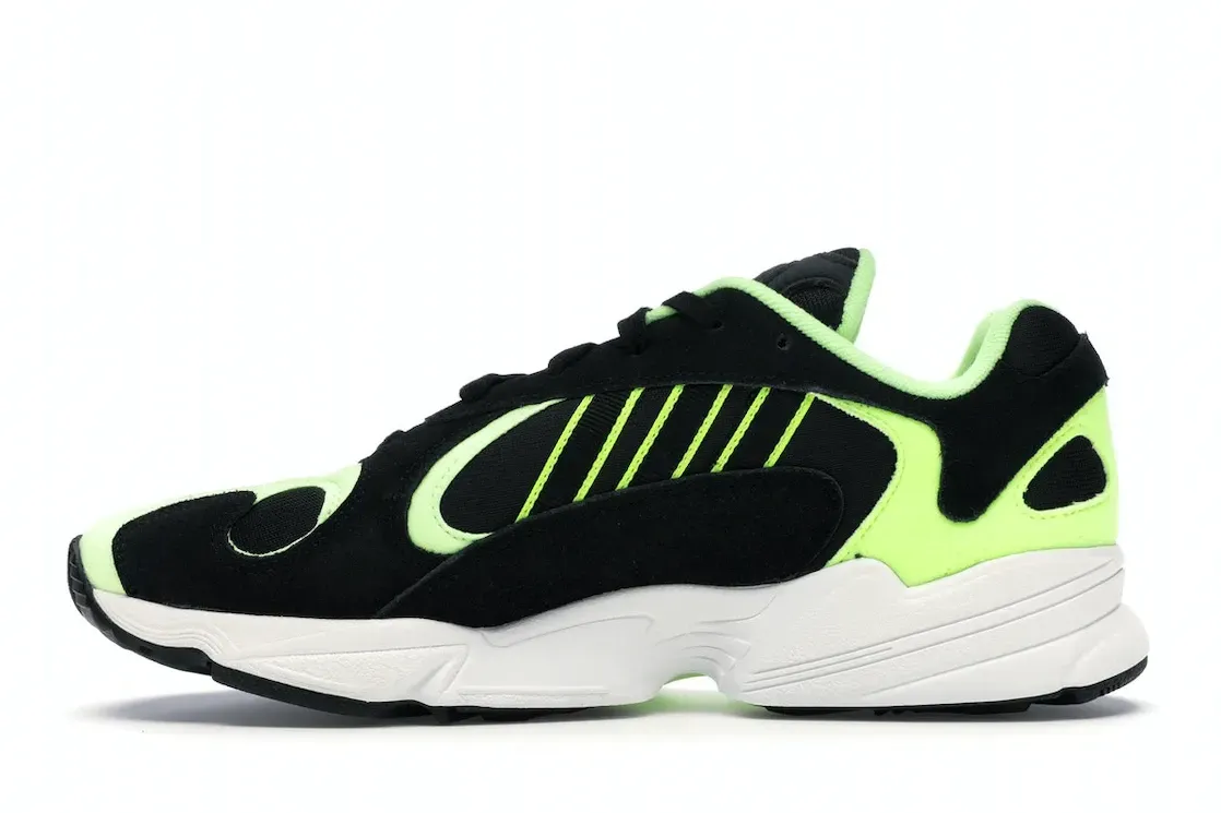 Фото № 3 с приближением к товару «‎adidas Yung-1 Core Black Hi Res Yellow»