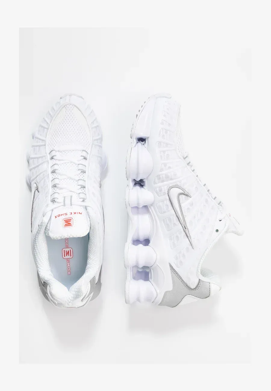 Фото № 2 с приближением к товару «‎SHOX»