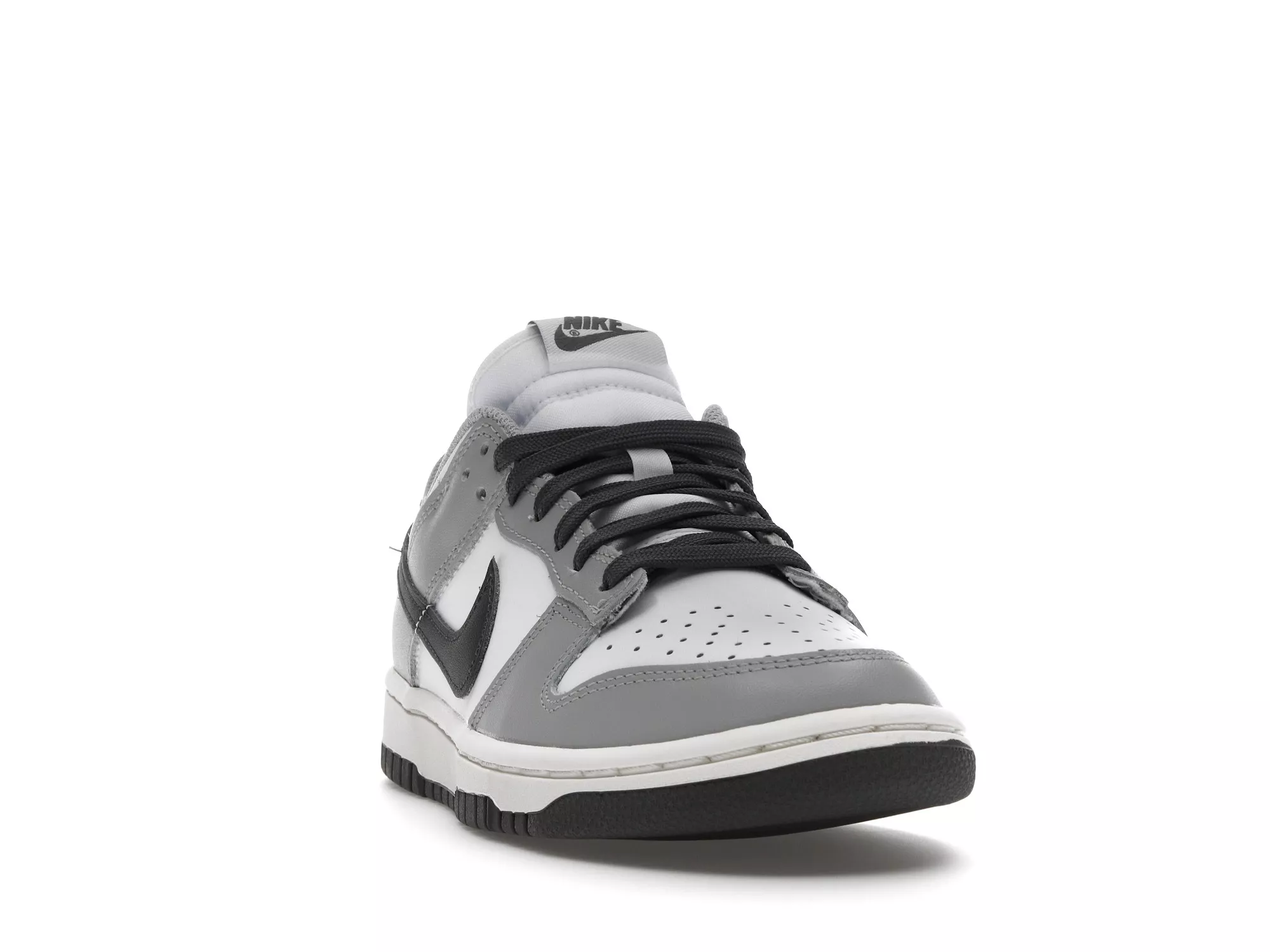 Фото № 5 с приближением к товару «‎Nike Dunk Low Light Smoke Grey »