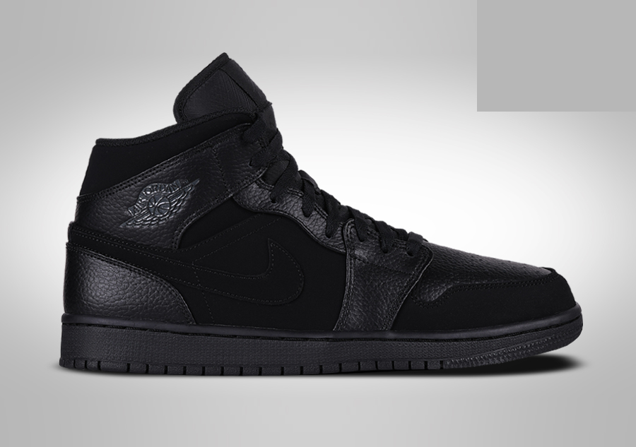 Фото № 1 с приближением к товару «‎Nike Air Jordan 1 Retro Triple »