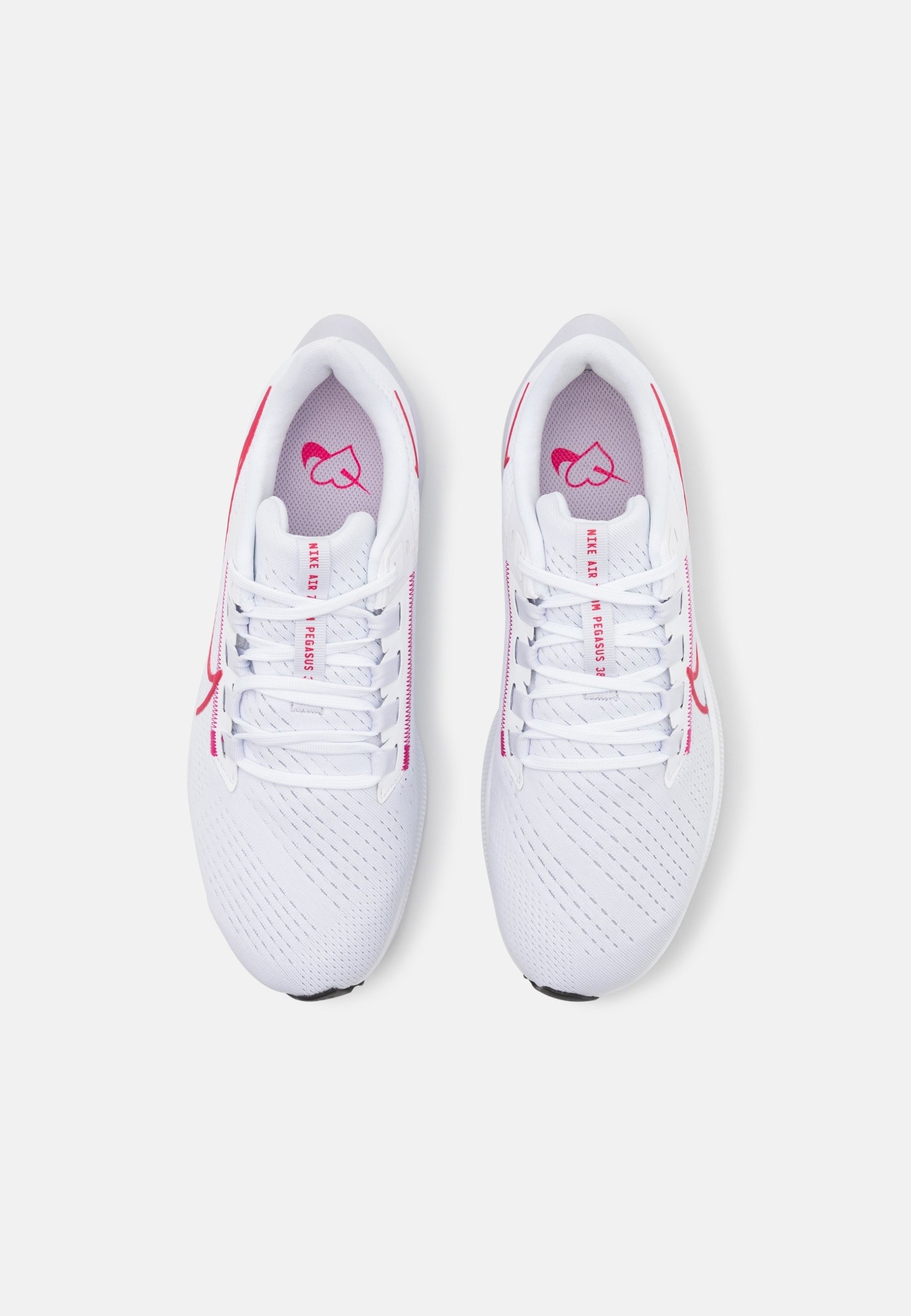 Фото № 4 с приближением к товару «‎Nike Air Zoom Pegasus 38»