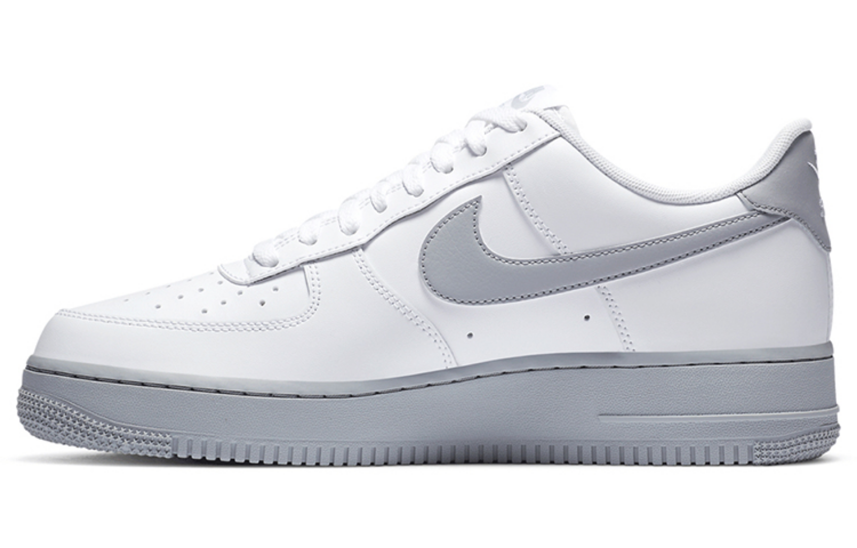 Фото № 1 с приближением к товару «‎Nike Air Force 1 Low 07 "Wolf Grey" GreyWhite»