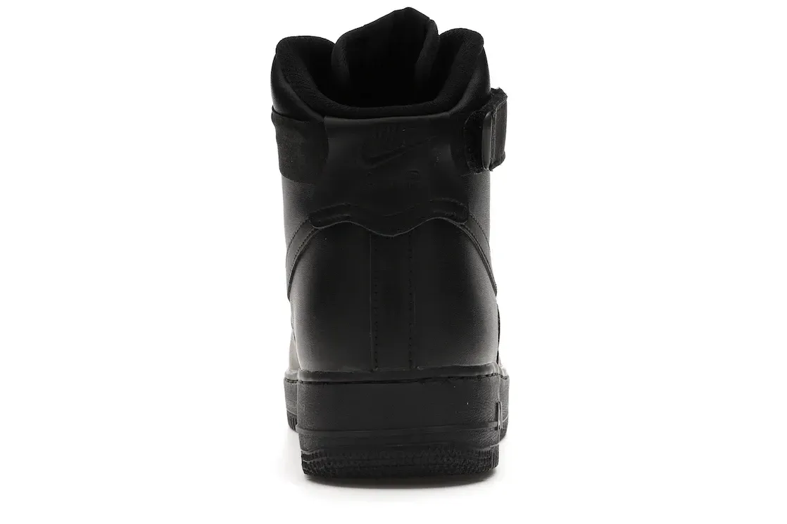 Фото № 4 с приближением к товару «‎Nike Air Force 1 High Triple Black»
