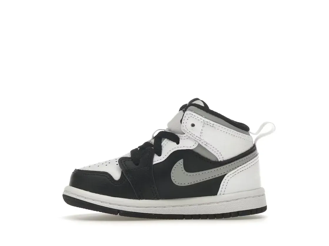 Фото № 3 с приближением к товару «‎Jordan 1 Mid»