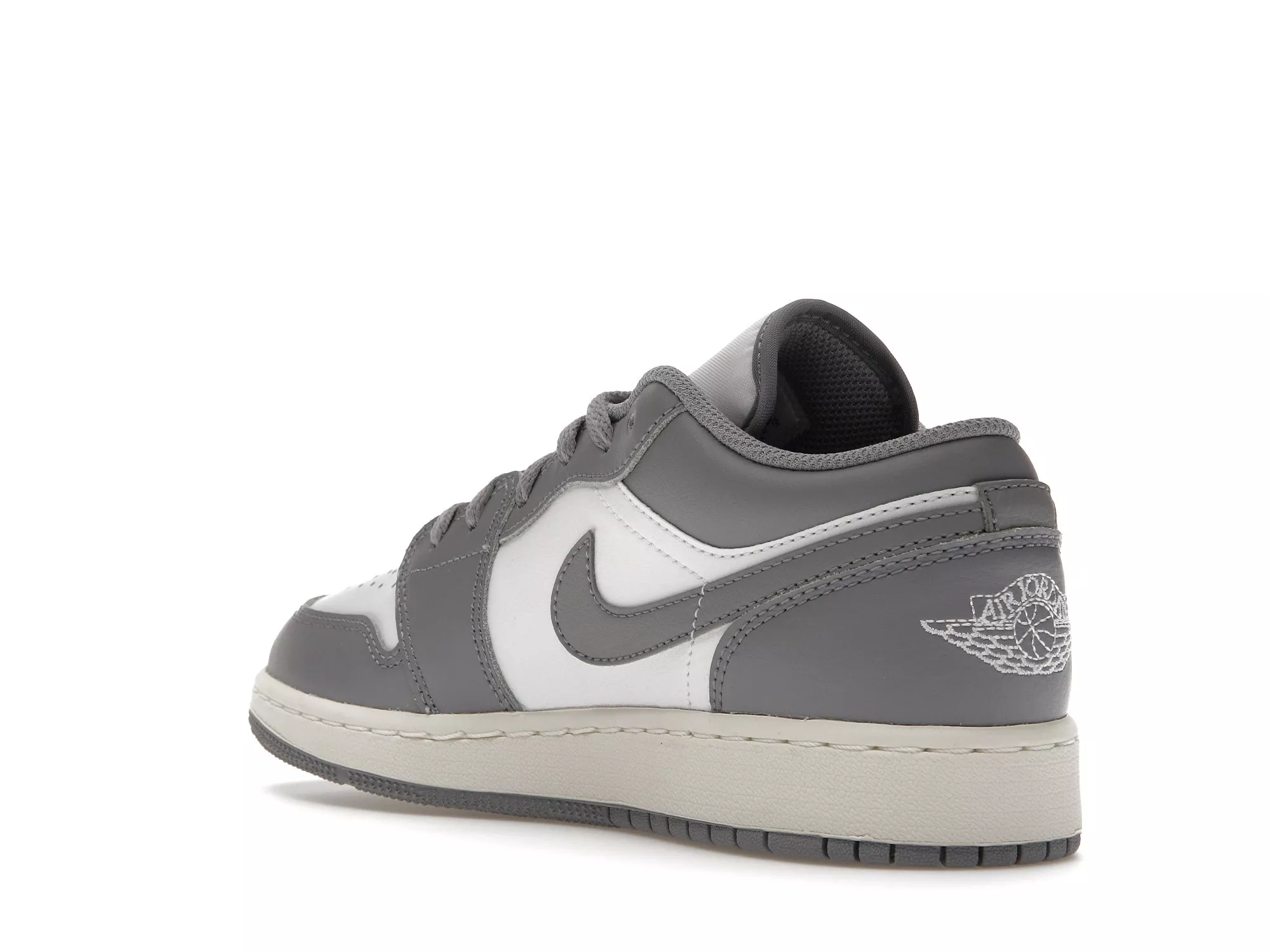 Фото № 6 с приближением к товару «‎Air Jordan 1 Low Vintage Grey »