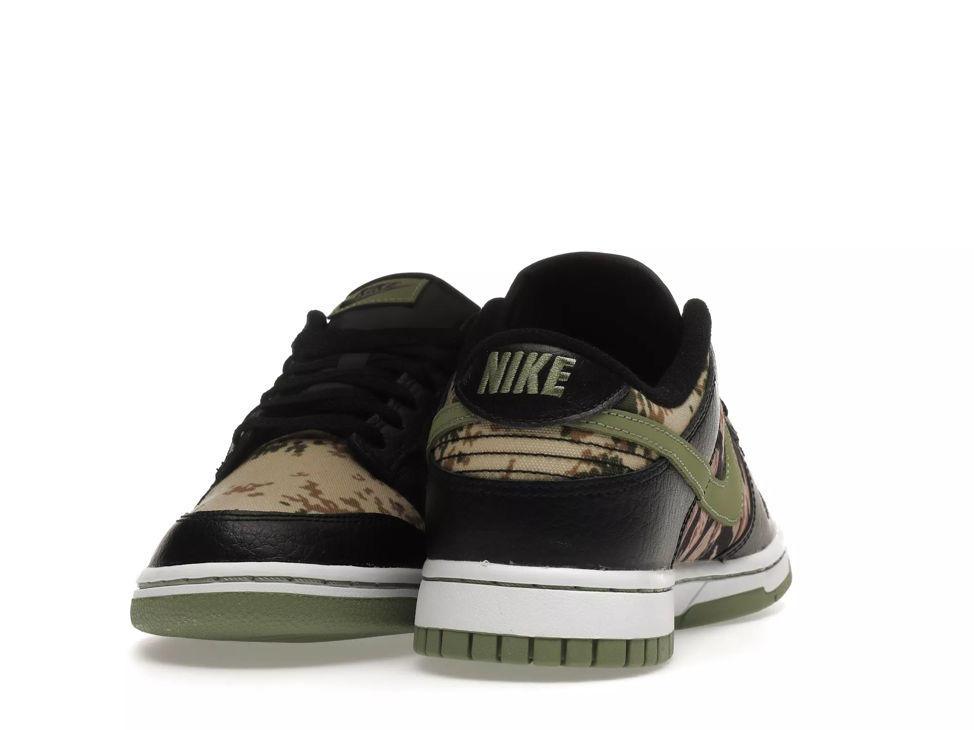 Фото № 2 с приближением к товару «‎Nike Dunk Low Crazy Camo»