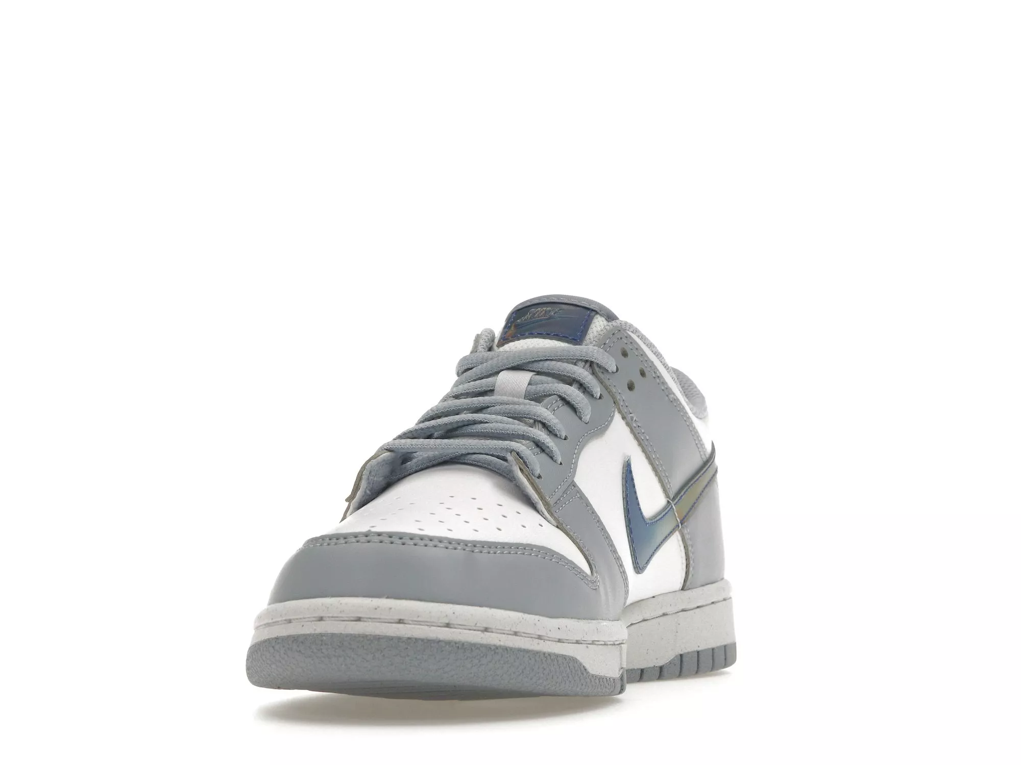 Фото № 3 с приближением к товару «‎Nike Dunk Low Next Nature Blue Whisper Iridescent »