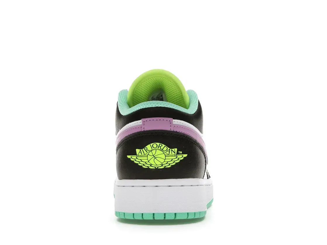 Фото № 4 с приближением к товару «‎Jordan 1 Low Green Glow Violet Shock »