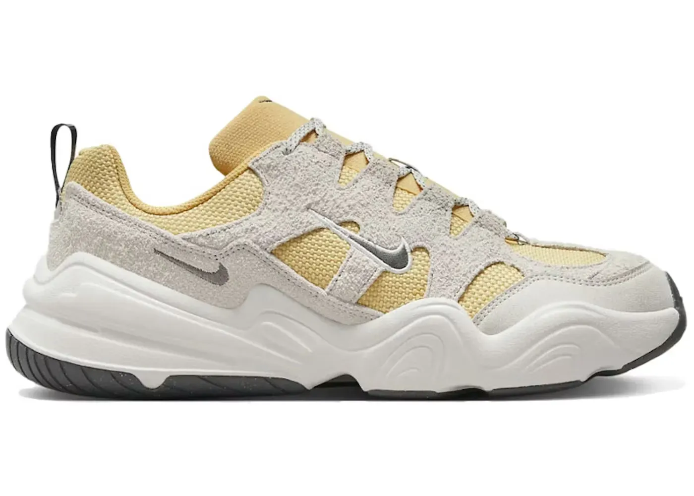 Фото № 1 с приближением к товару «‎Nike Tech Hera»