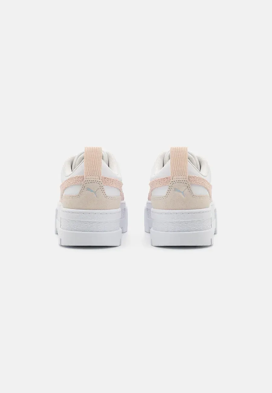 Фото № 3 с приближением к товару «‎MAYZE»