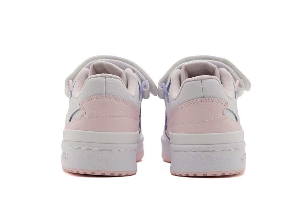 Фото № 5 с приближением к товару «‎Adidas Forum »