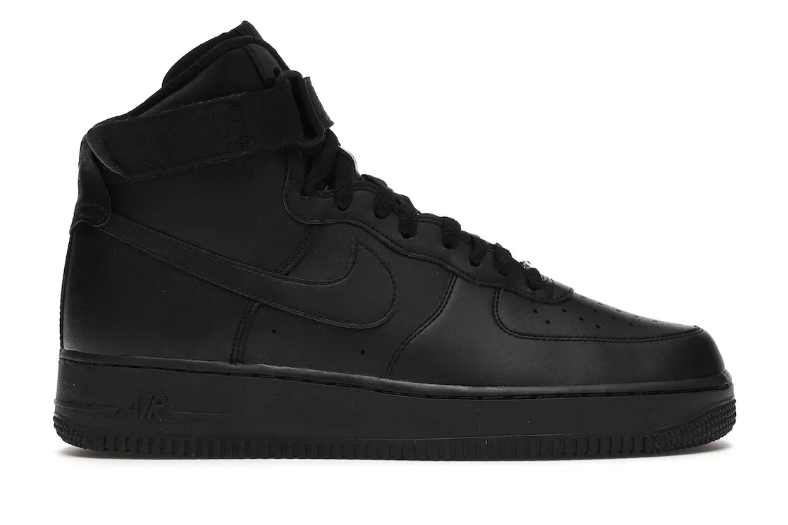 Фото № 1 с приближением к товару «‎Nike Air Force 1 High Triple Black»