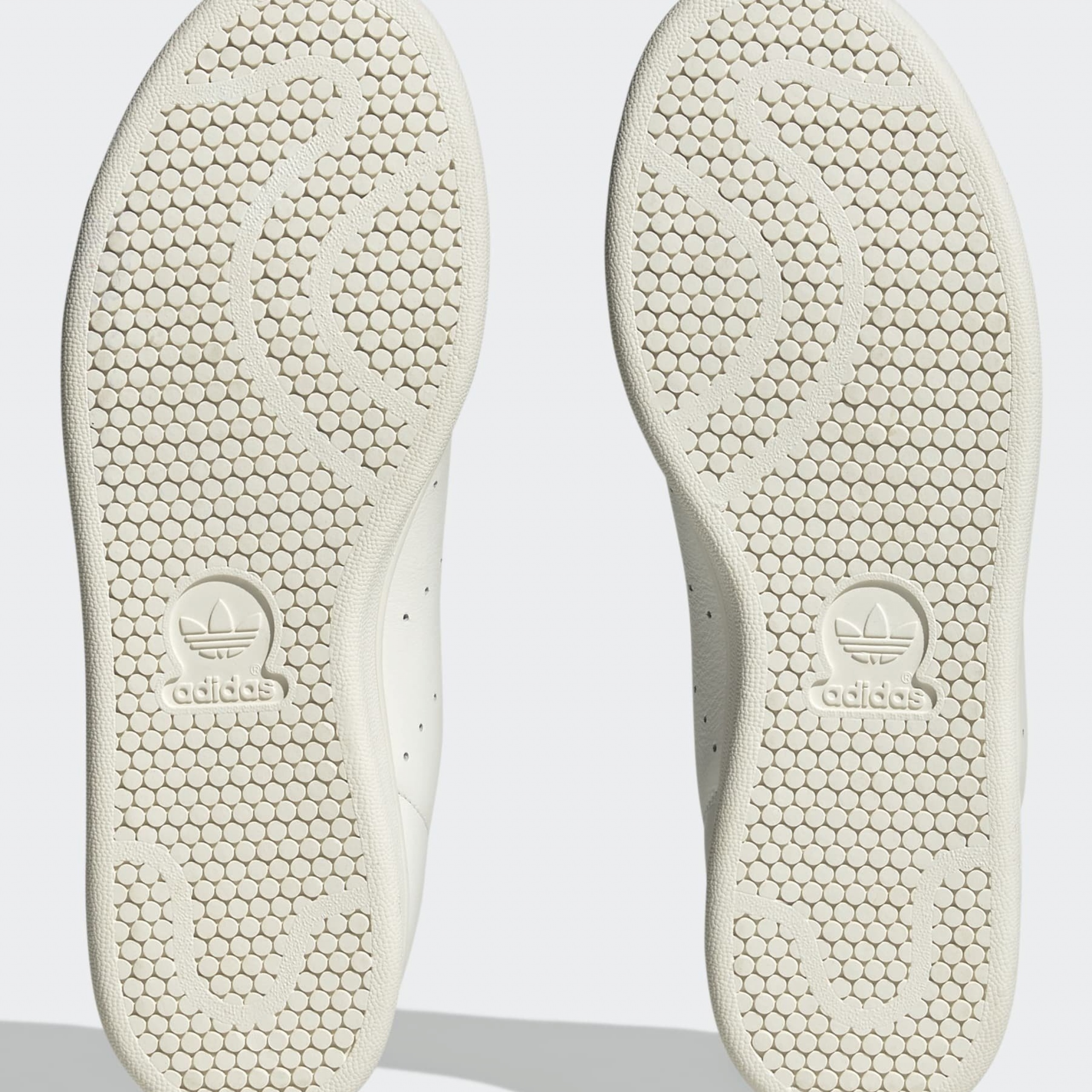 Фото № 3 с приближением к товару «‎Adidas Stan Smith »