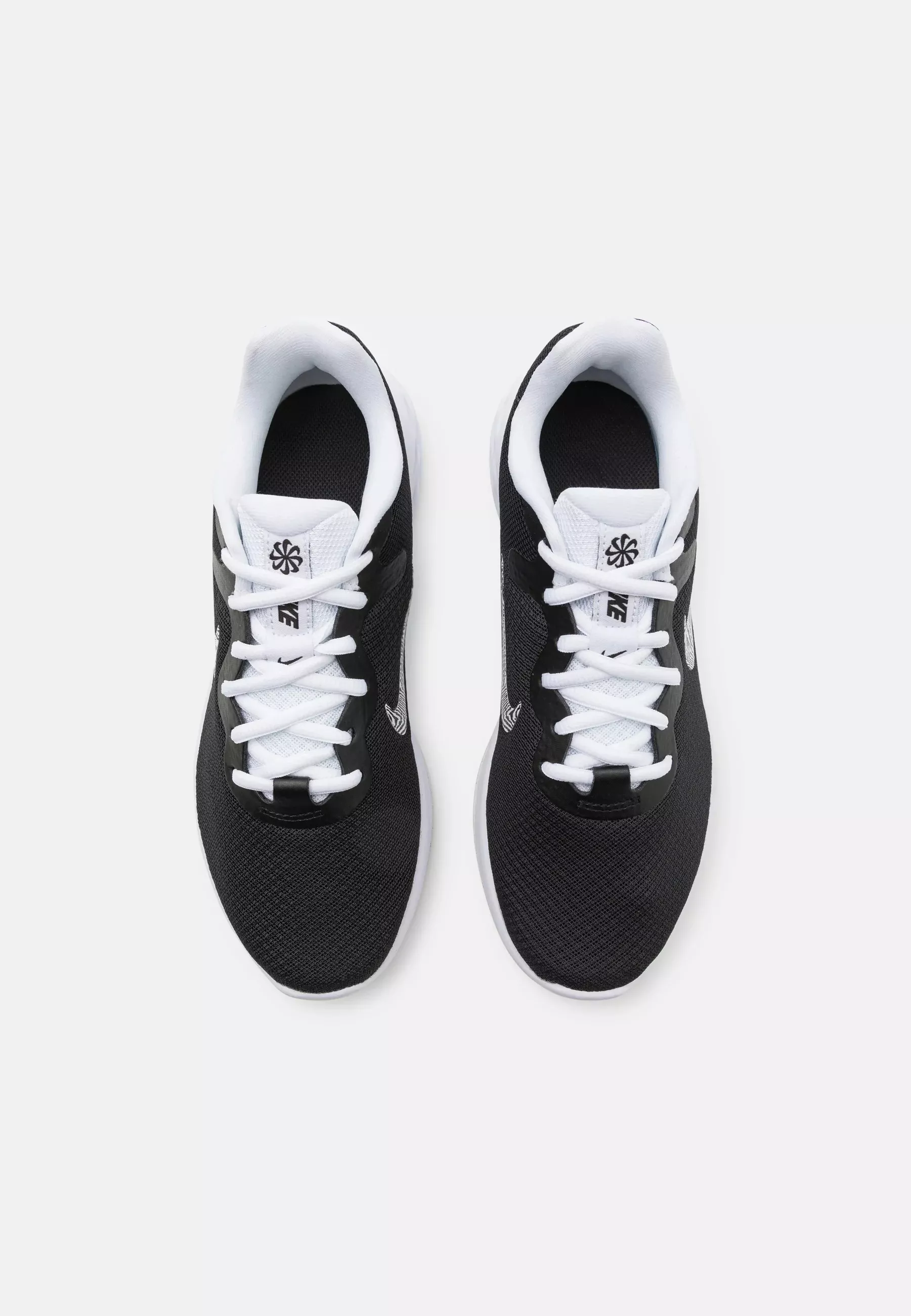 Фото № 4 с приближением к товару «‎REVOLUTION 6 NN PRM»