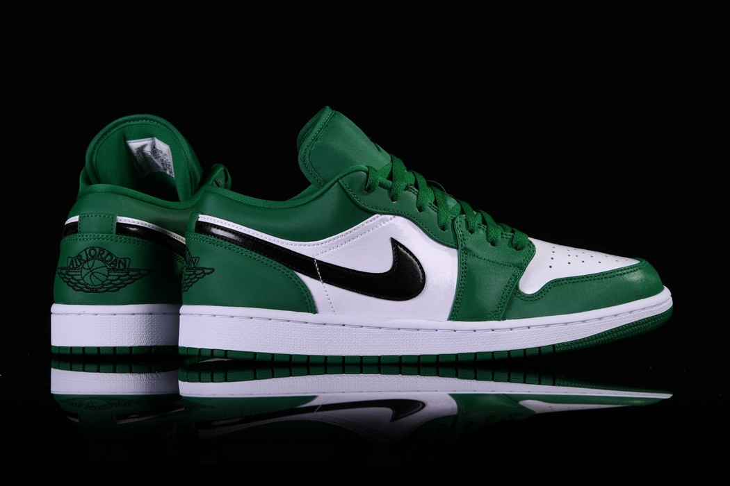 Фото № 1 с приближением к товару «‎Nike Air Jordan 1 Retro Pine »