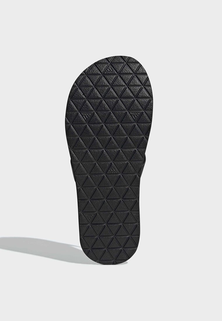 Фото № 5 с приближением к товару «‎Adidas Eezay Swim»