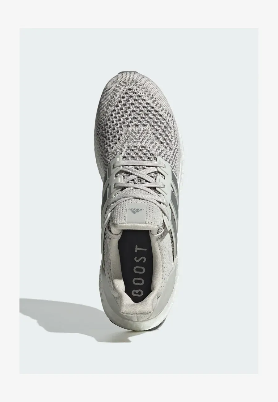 Фото № 3 с приближением к товару «‎ULTRABOOST 1.0»