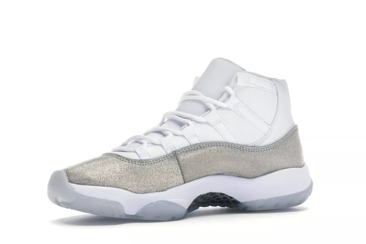 Фото № 3 с приближением к товару «‎Jordan 11 Retro White Metallic Silver »