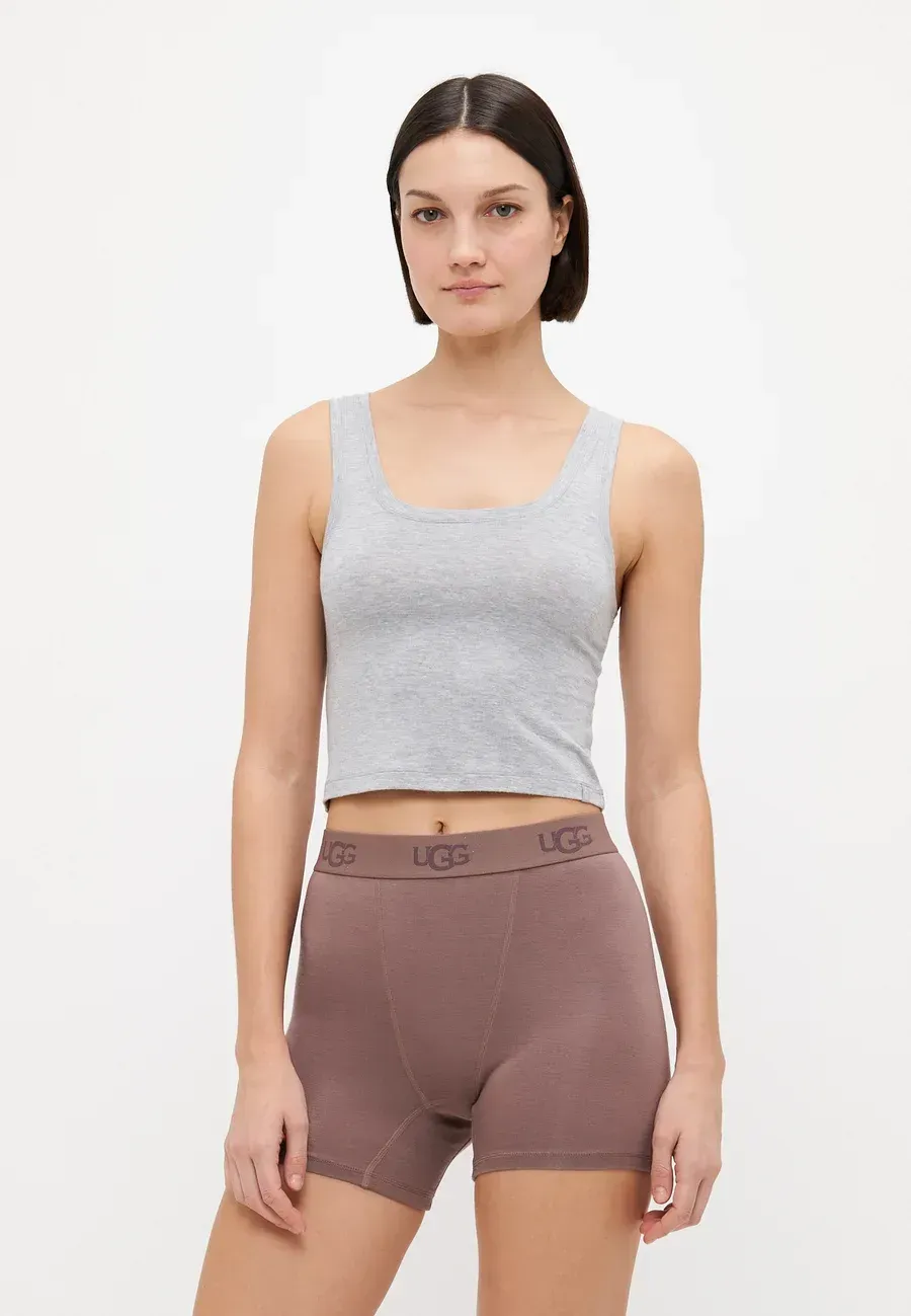 Фото № 2 с приближением к товару «‎ADRIANNE»