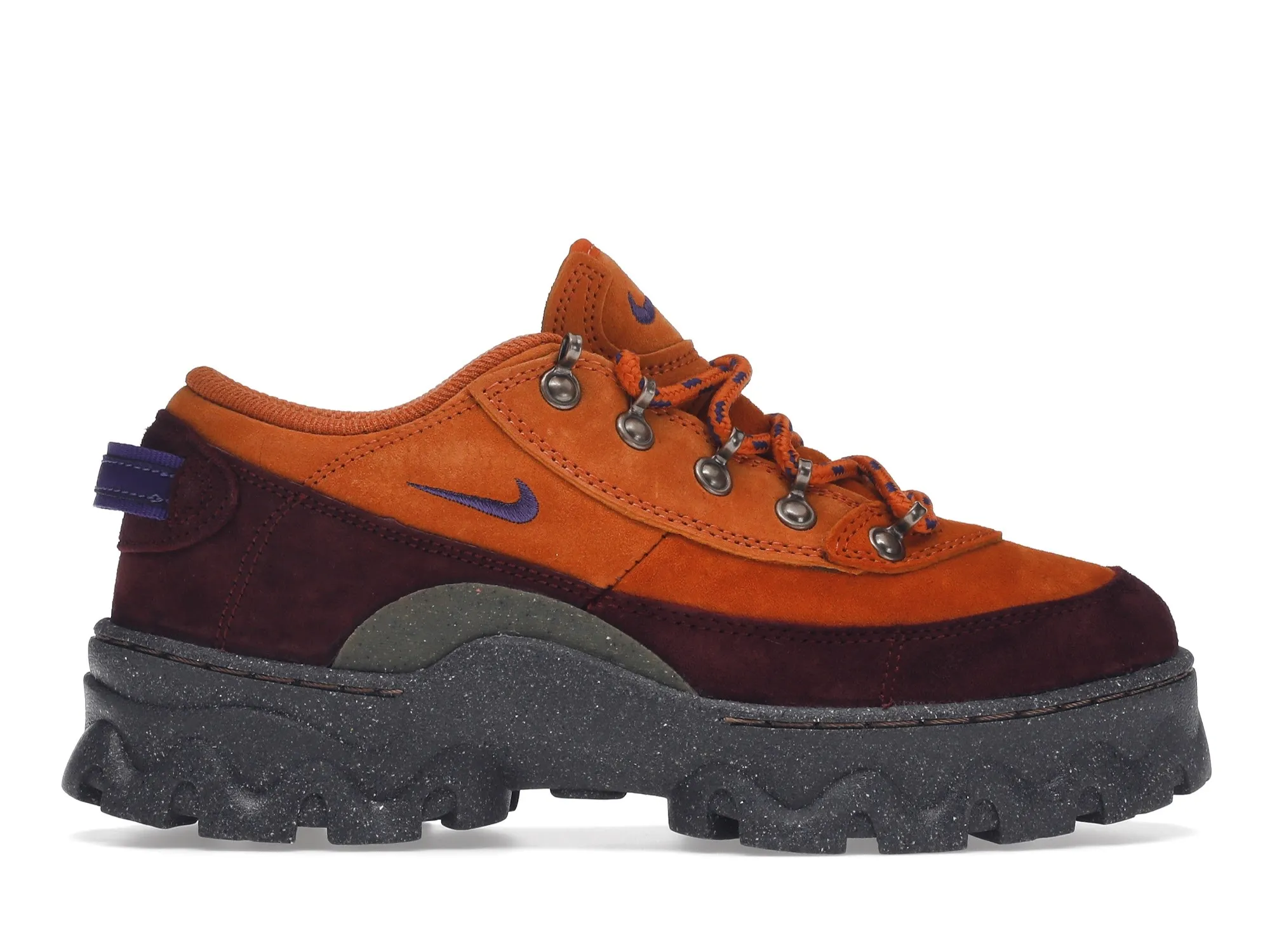 Фото № 1 с приближением к товару «‎Nike Lahar Low Sport Spice Beetroot »