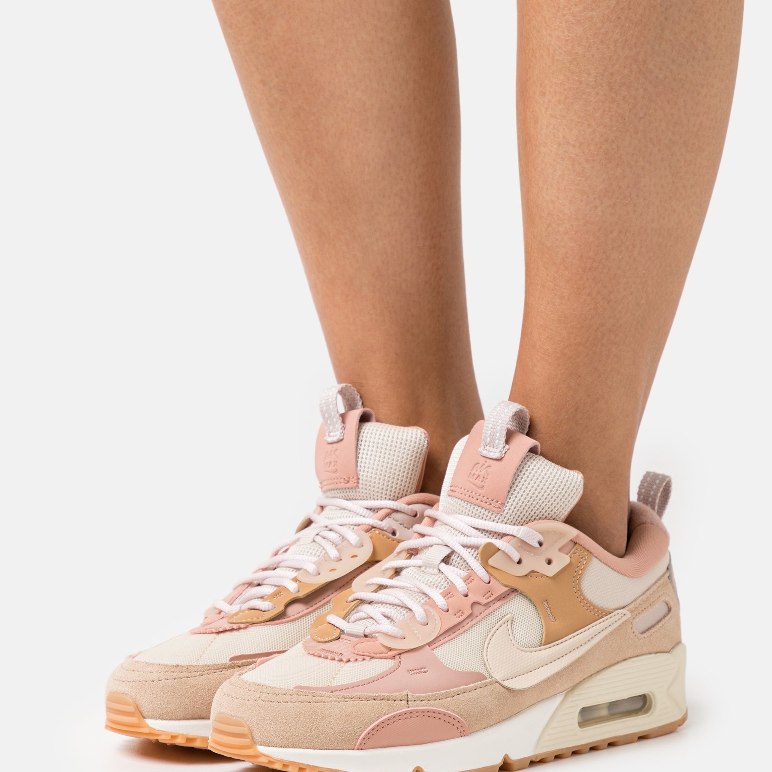 Фото № 2 с приближением к товару «‎Nike Air Max 90 Futura »