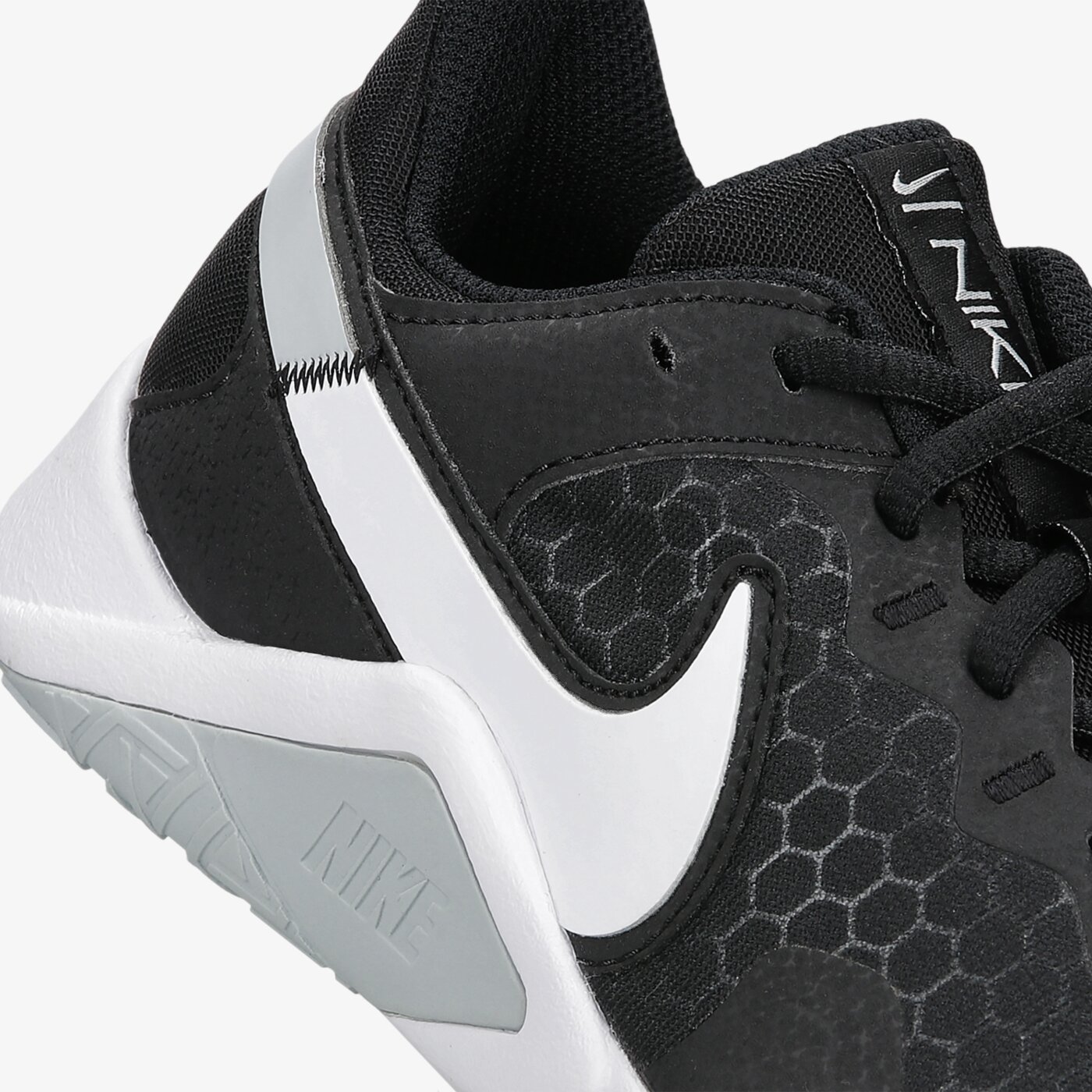 Фото № 5 с приближением к товару «‎Nike Legend Essential 2»