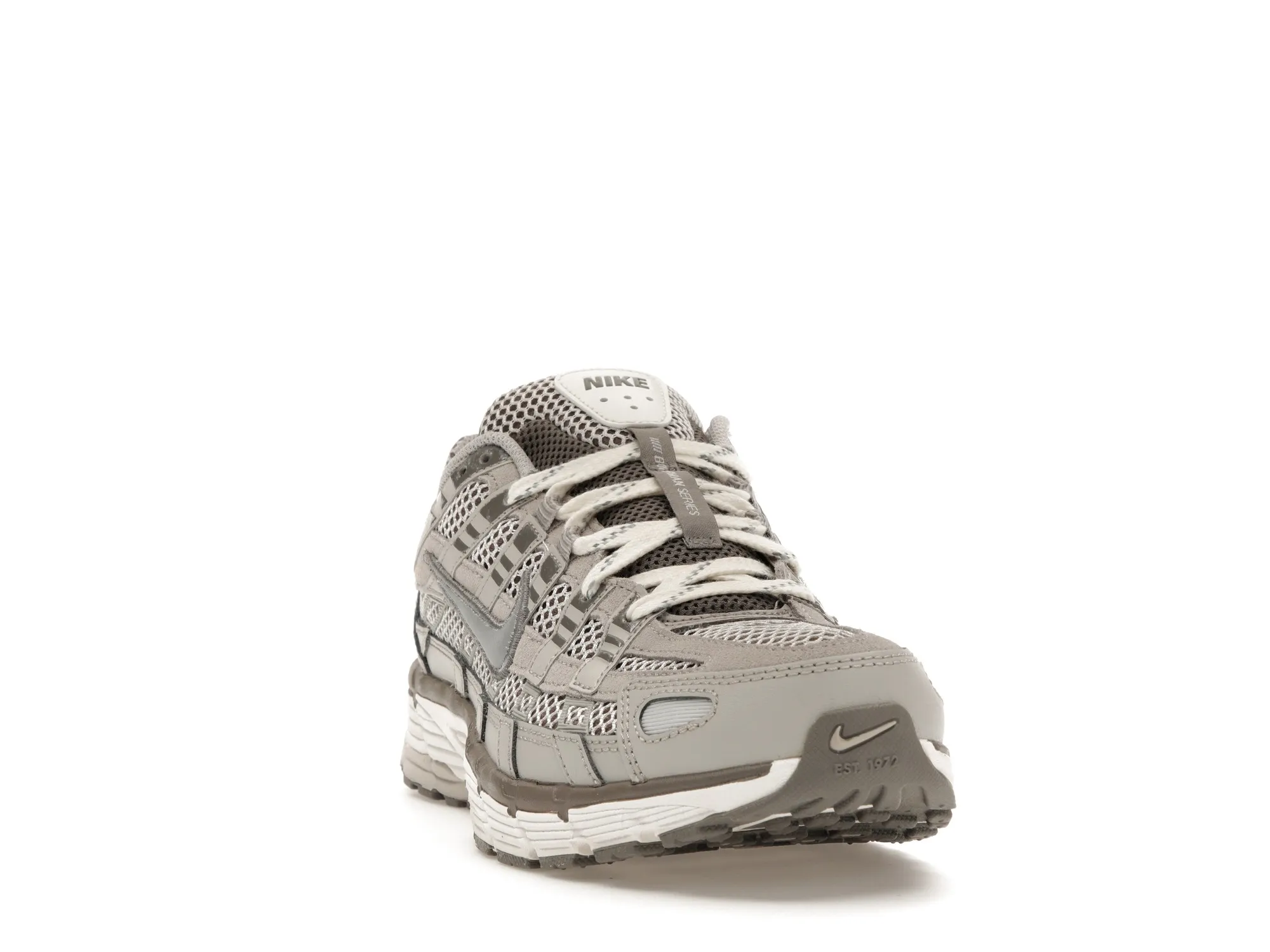 Фото № 3 с приближением к товару «‎Nike P-6000 Light Iron Ore»