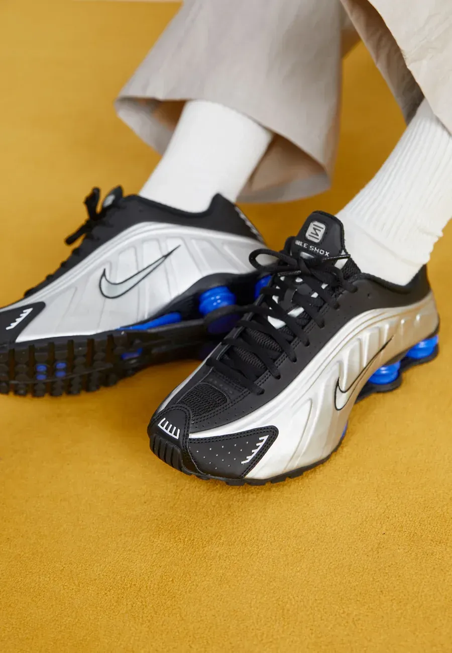 Фото № 2 с приближением к товару «‎SHOX R4»