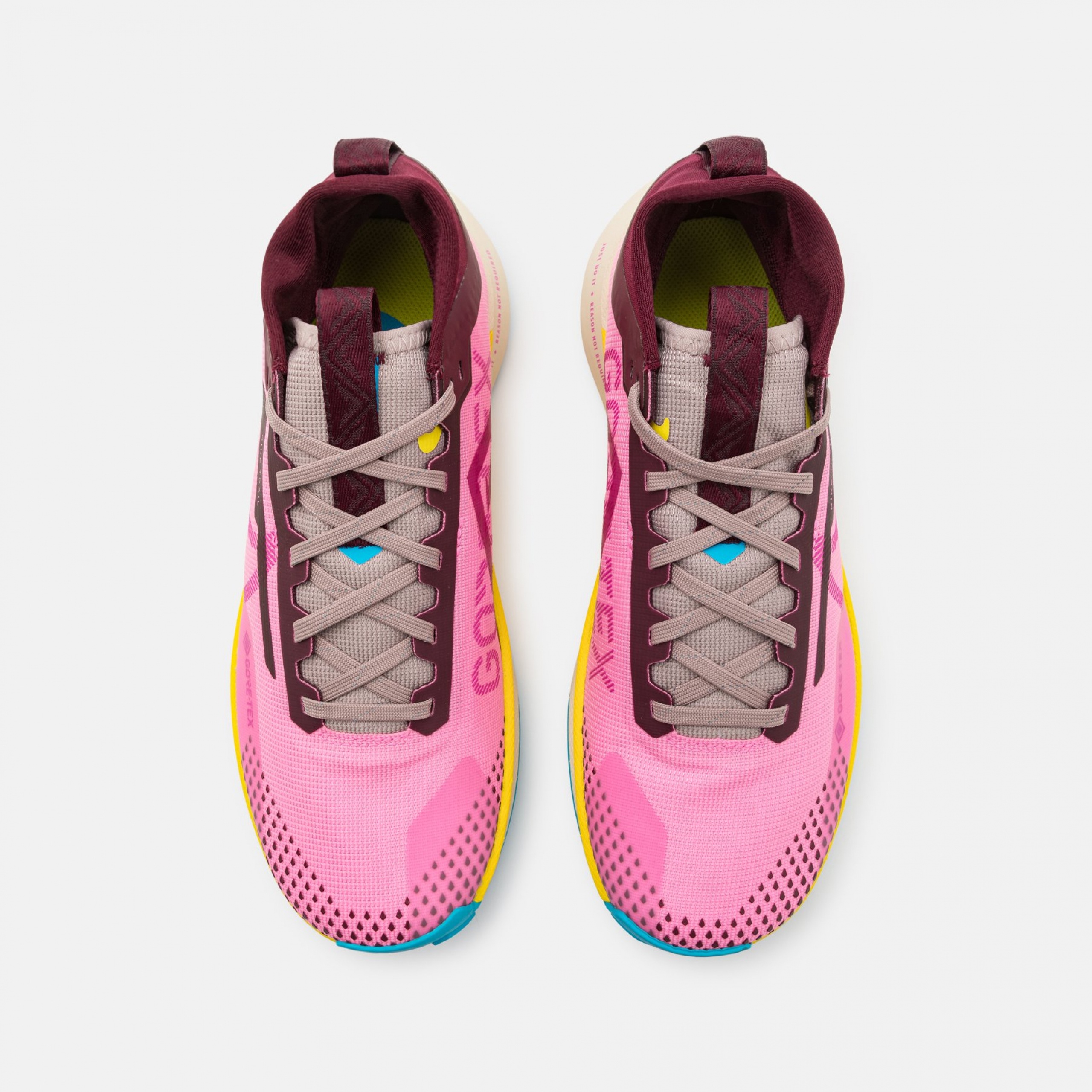 Фото № 4 с приближением к товару «‎Nike Wmns React Pegasus Trail 4 Gtx »