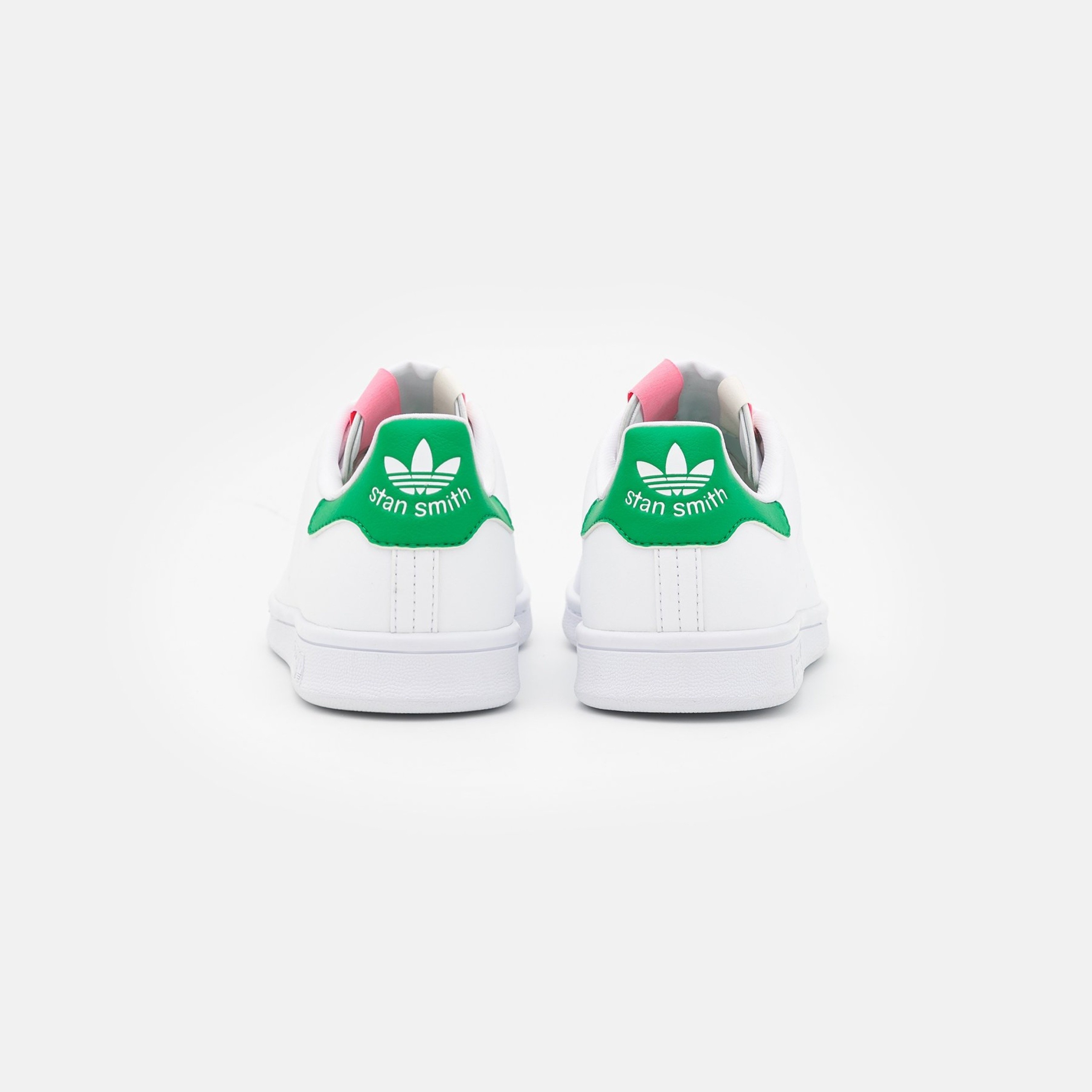 Фото № 4 с приближением к товару «‎Adidas Stan Smith »