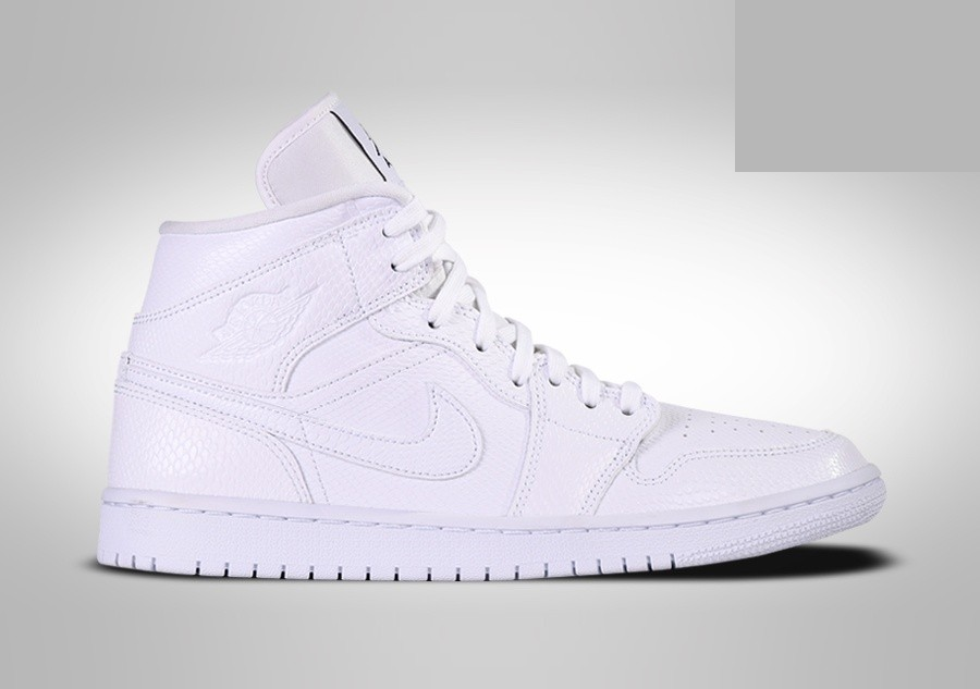 Фото № 1 с приближением к товару «‎Nike Air Jordan 1 Retro Wmns Snakeskin»