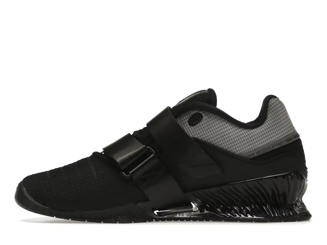 Фото № 3 с приближением к товару «‎Nike Romaleos 4»