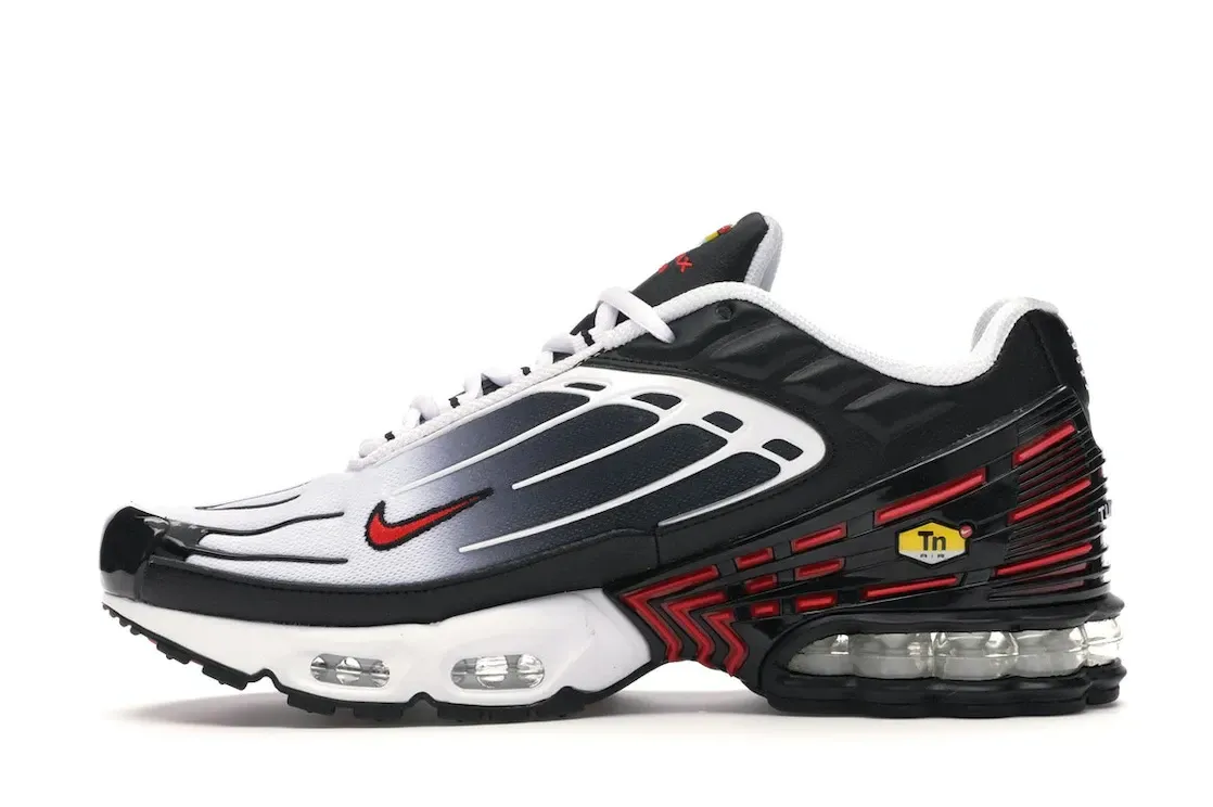 Фото № 3 с приближением к товару «‎Nike Air Max Plus 3 Black Red»