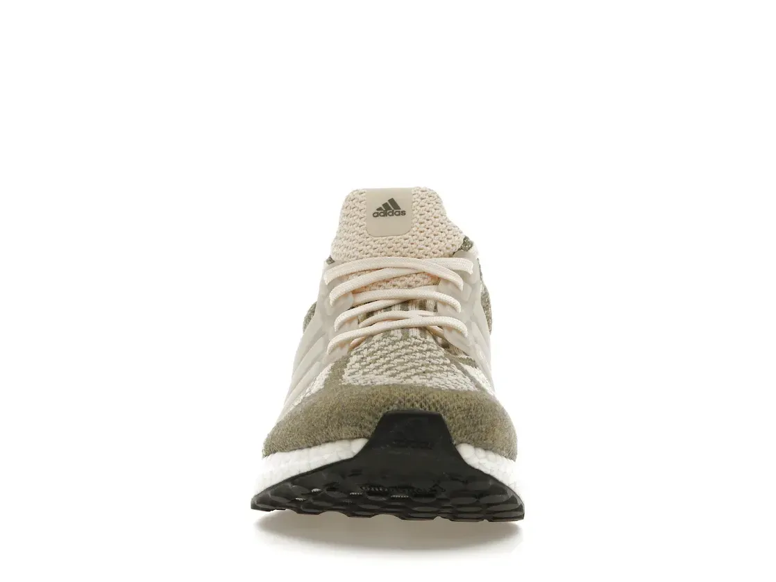 Фото № 2 с приближением к товару «‎adidas Ultra Boost 5.0 DNA Wonder White Focus Olive »