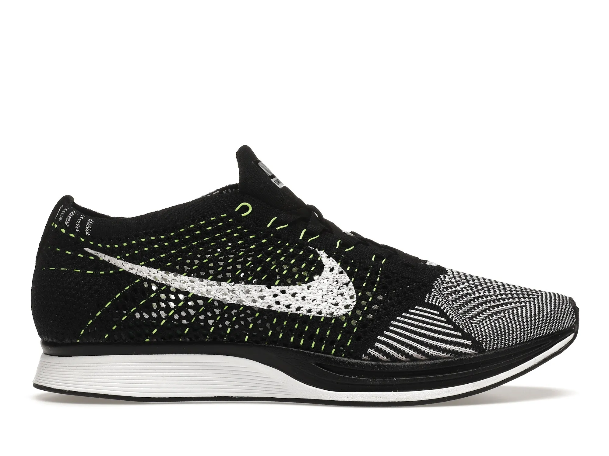 Фото № 1 с приближением к товару «‎Nike Flyknit Racer Black White Volt»