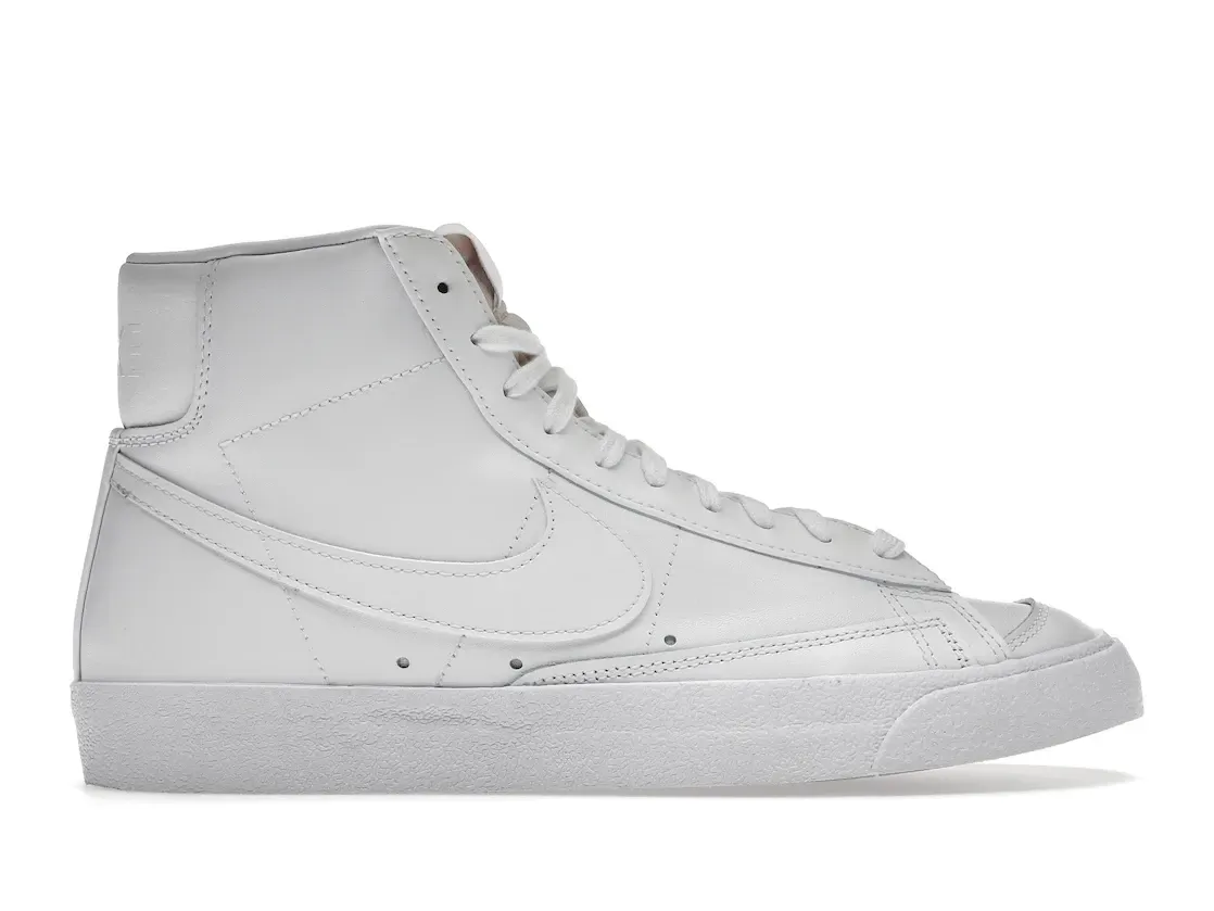 Фото № 1 с приближением к товару «‎Nike Blazer 77 Vintage Mid Triple White»