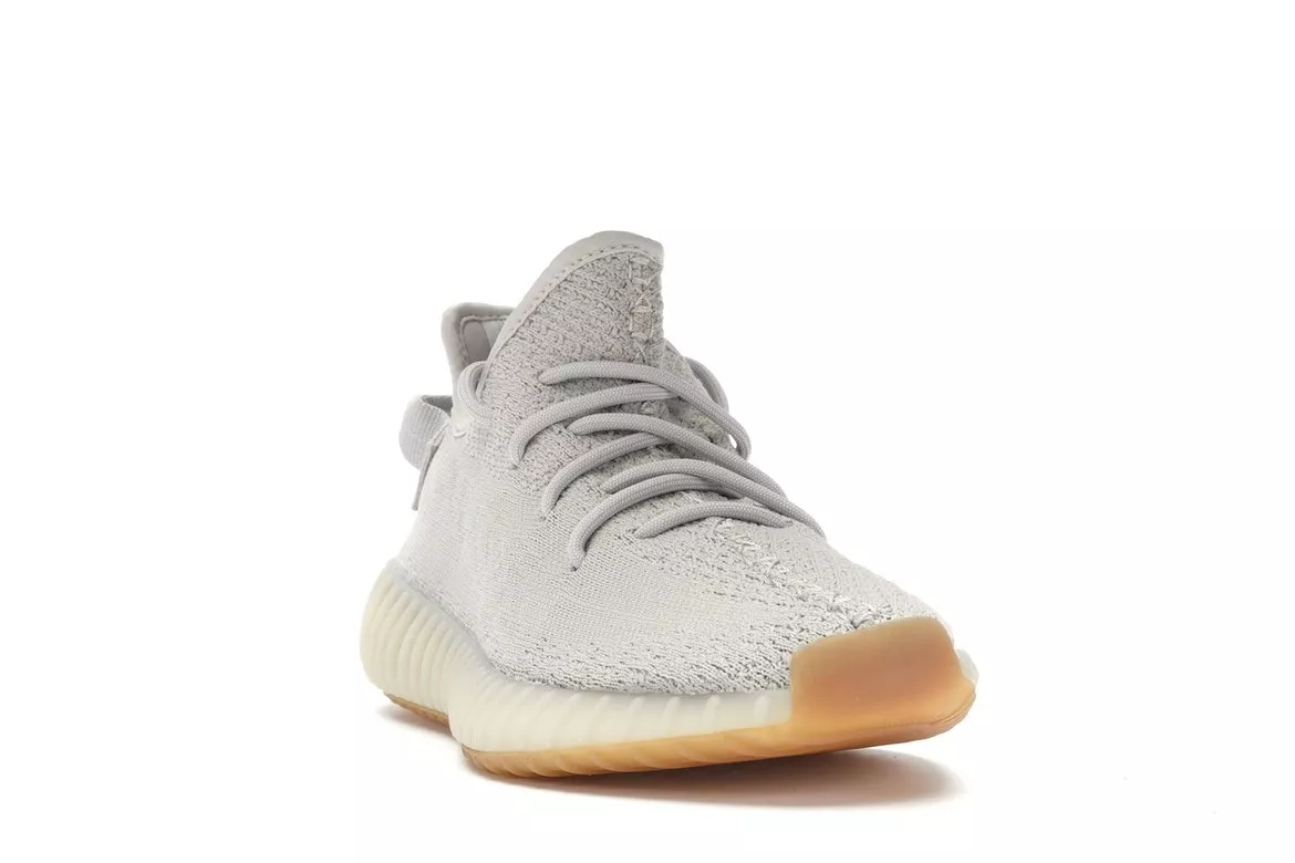 Фото № 2 с приближением к товару «‎adidas Yeezy Boost 350 V2 Sesame»