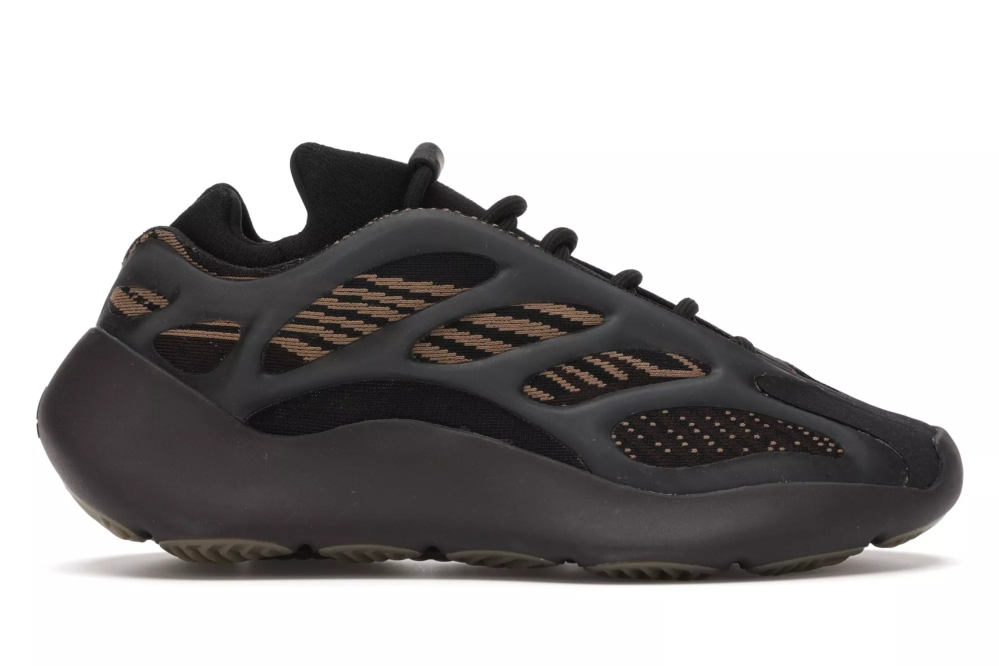 Фото № 1 с приближением к товару «‎adidas Yeezy 700 V3 Clay Brown»