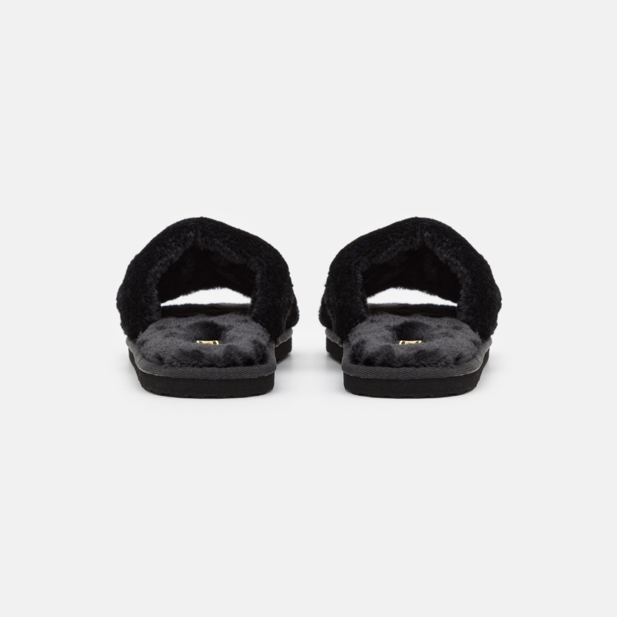 Фото № 4 с приближением к товару «‎Puma Fluff»