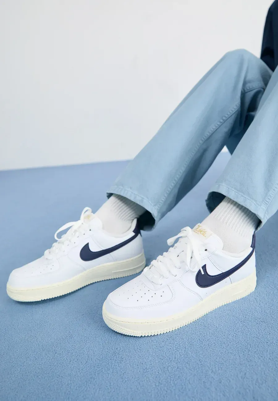 Фото № 2 с приближением к товару «‎AIR FORCE 1 07»