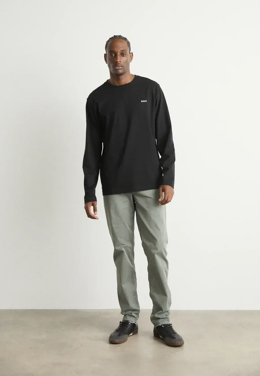 Фото № 2 с приближением к товару «‎UFOLONG»