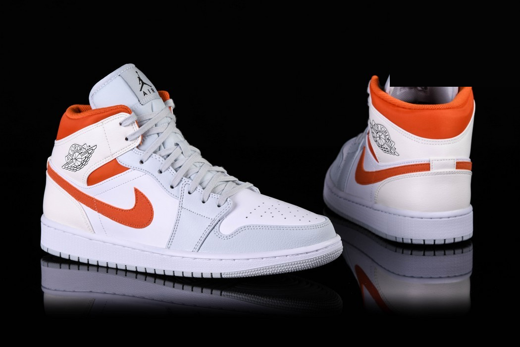 Фото № 4 с приближением к товару «‎Nike Air Jordan 1 Retro SE Starfish Platinium»