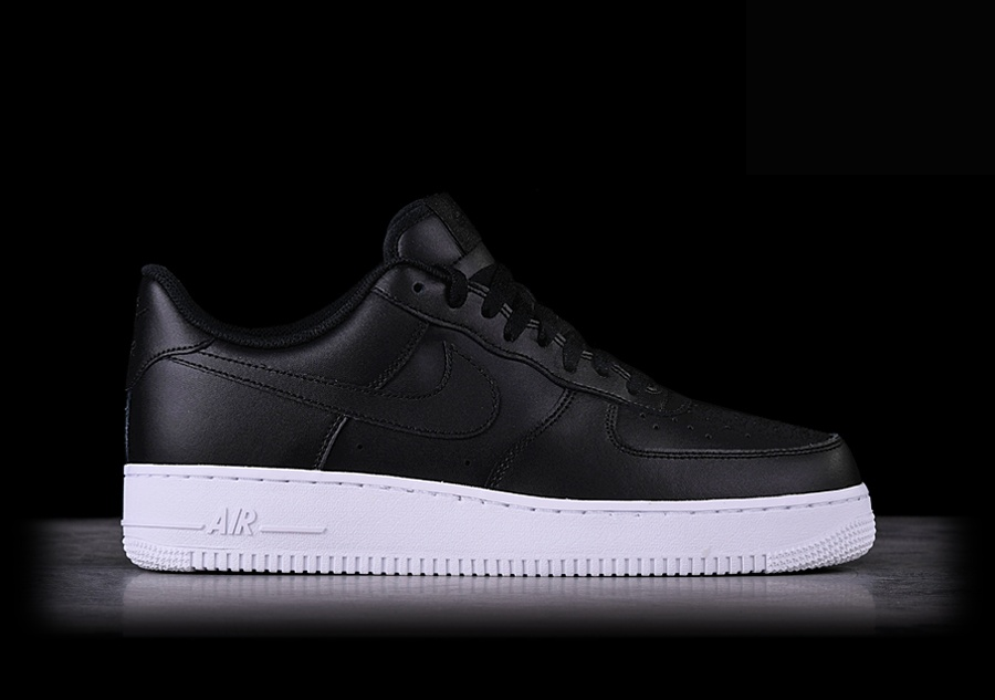Фото № 1 с приближением к товару «‎Nike Air Force 1 ’07 »
