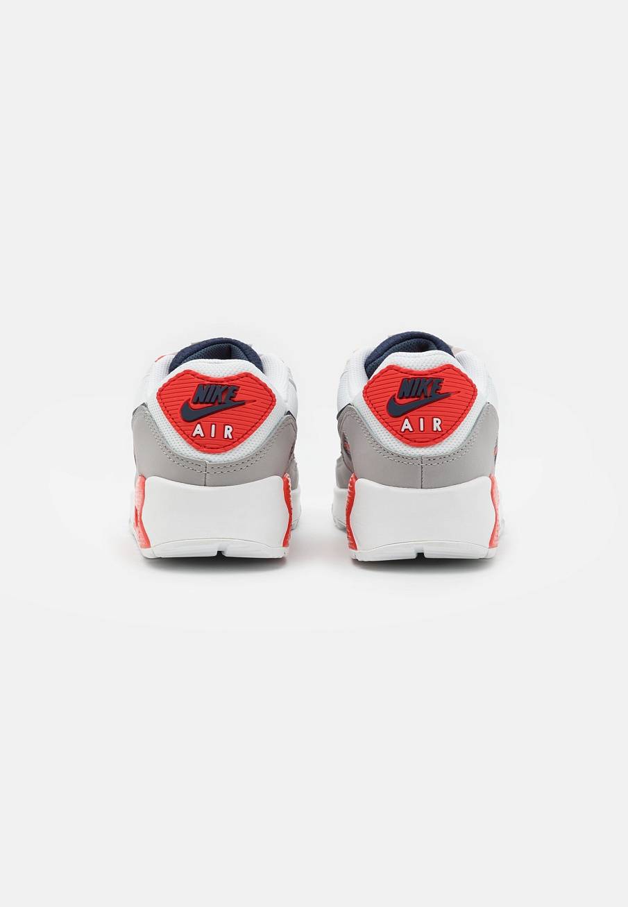 Фото № 3 с приближением к товару «‎Nike Air Max 90 »