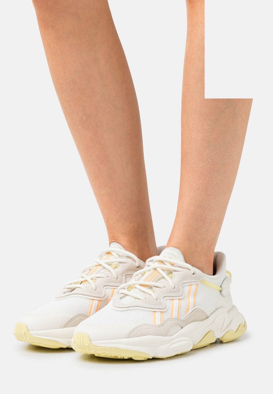 Фото № 2 с приближением к товару «‎Adidas Ozweego »