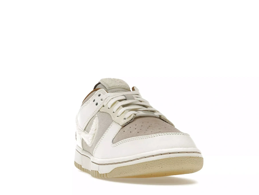 Фото № 2 с приближением к товару «‎Nike Dunk Low Retro PRM Year of the Rabbit Fossil Stone (2023)»