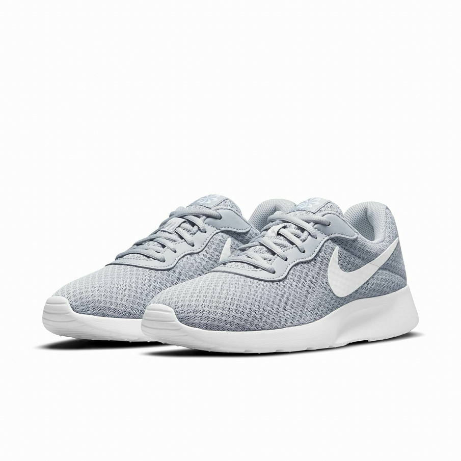 Фото № 3 с приближением к товару «‎Nike Tanjun »