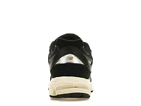 Фото № 4 с приближением к товару «‎New Balance 2002R»