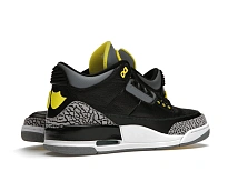 Фото № 4 с приближением к товару «‎Jordan 3 Retro Oregon Ducks Pit Crew Black»