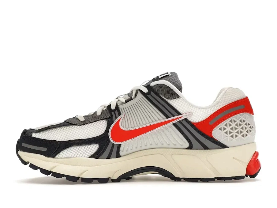 Фото № 3 с приближением к товару «‎Nike Zoom Vomero 5»